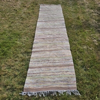 Brun-beige-nistret-bomuld-loeber-kludetæppe-Sverige